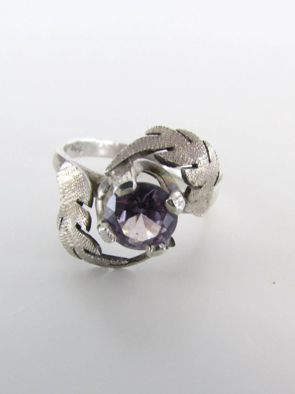 Sterling Silver and Amethyst Botanical Ring Size 6 - Vintage 925 Leaf Jewelry